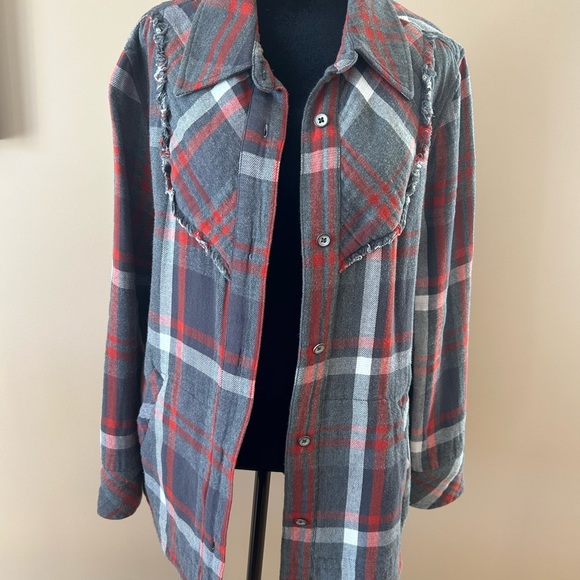 Cabi Medium Tavern Flannel Jacket, excellent condition - Picture 3 of 5